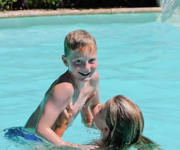 Du Commun Au Chateau De Chanteloup