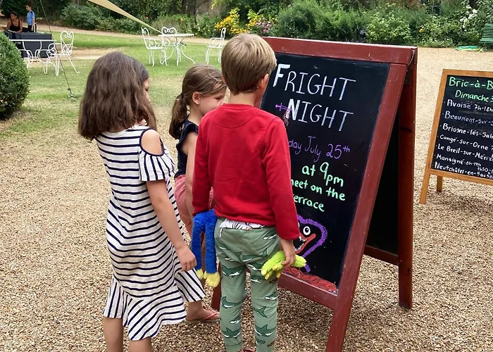 Du Commun Au Chateau De Chanteloup